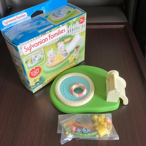 Sylvanian families sandpit - families,